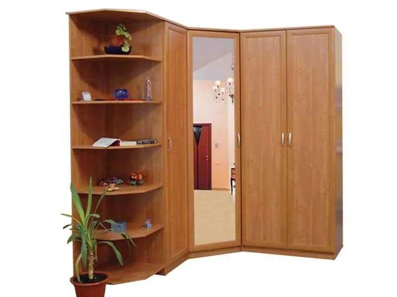 Кухонные гарнитуры и мебель